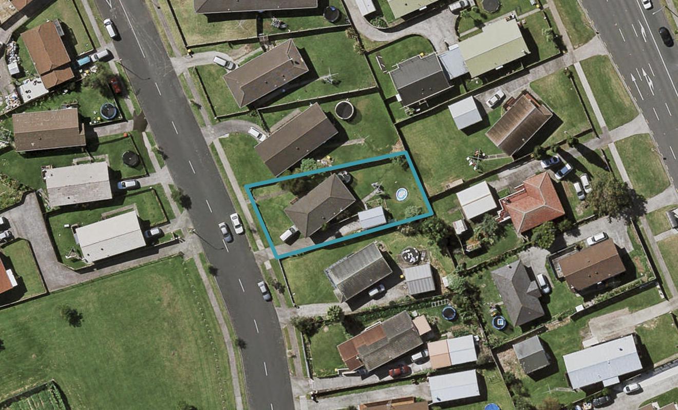 83 Charntay Avenue, Clover Park, Auckland - Carousel 1