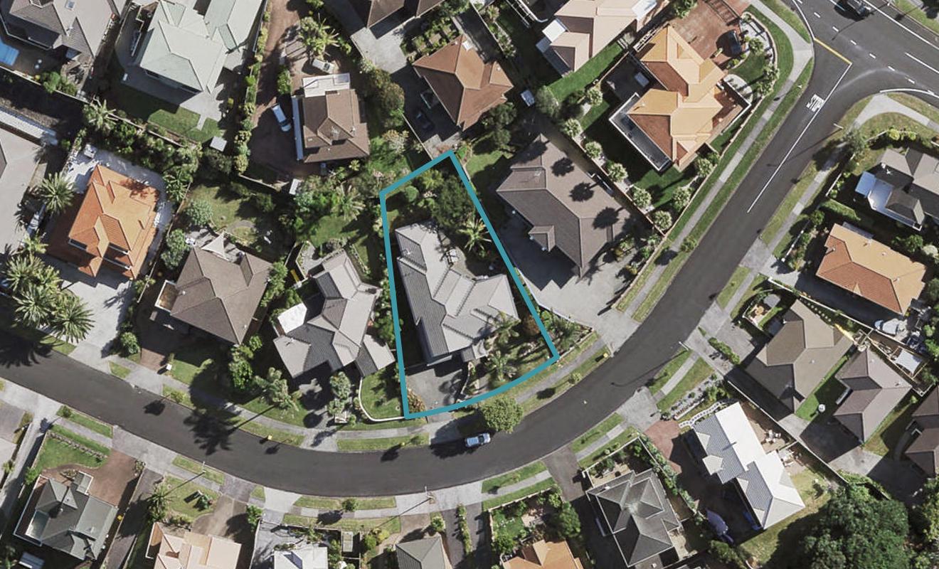 54 Ribbonwood Crescent, Goodwood Heights, Auckland - Carousel 1