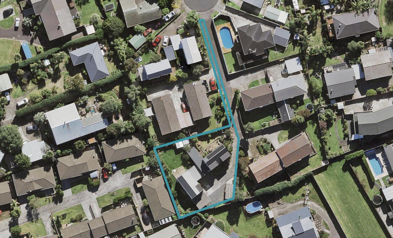 2/19 Steen Place, Mangere Bridge, Auckland - Carousel 1