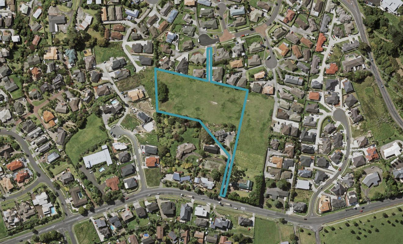 126 Redoubt Road, Goodwood Heights, Auckland - Carousel 1