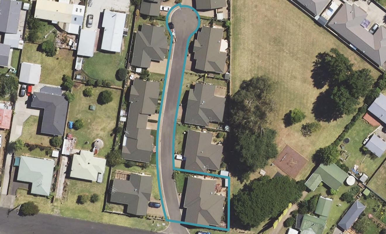 10 Coulston Place, Riverdale, Gisborne - Carousel 1