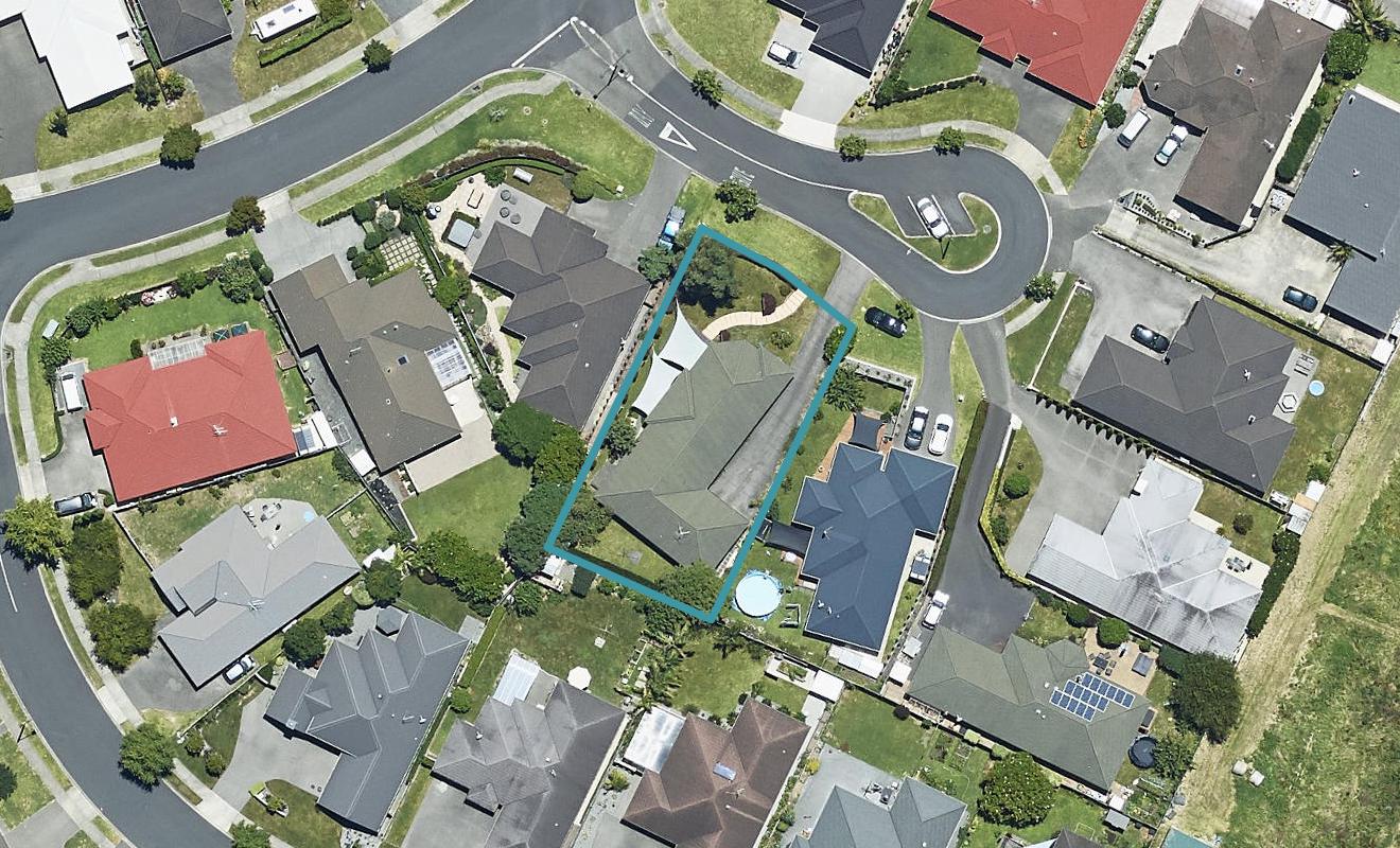 6 Lochay Place, Pyes Pa, Tauranga - Carousel 1