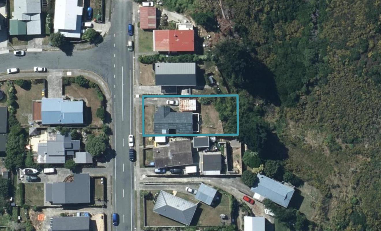 150 Gloaming Hill, Titahi Bay, Porirua - Carousel 1