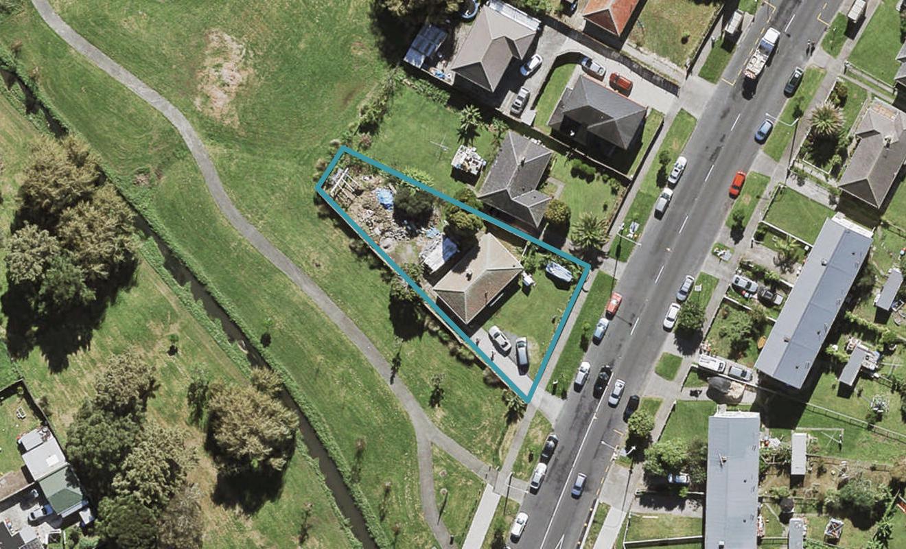725 Sandringham Extension, MOUNT ROSKILL, AUCKLAND - Carousel 1