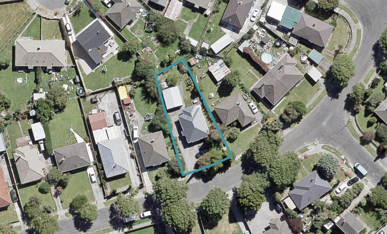 27 Chapman Crescent, Naenae, Lower Hutt - Carousel 1
