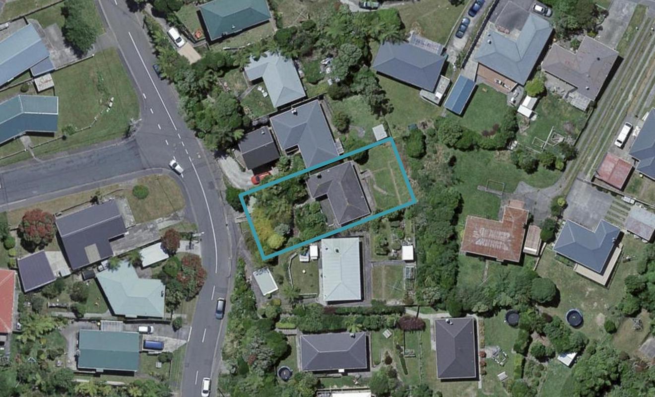 63 Salford Street, Newlands, Wellington - Carousel 1