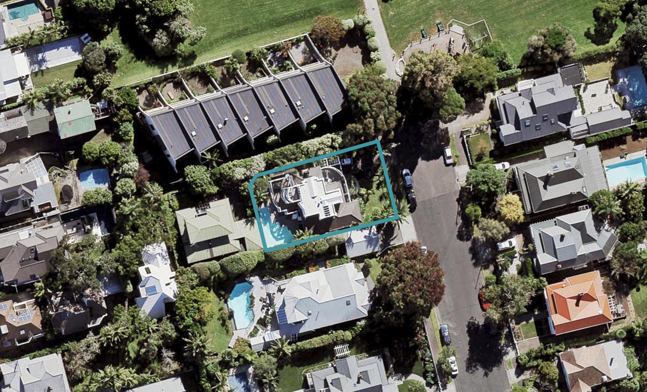 18 Salisbury Street, Herne Bay, Auckland - Carousel 1
