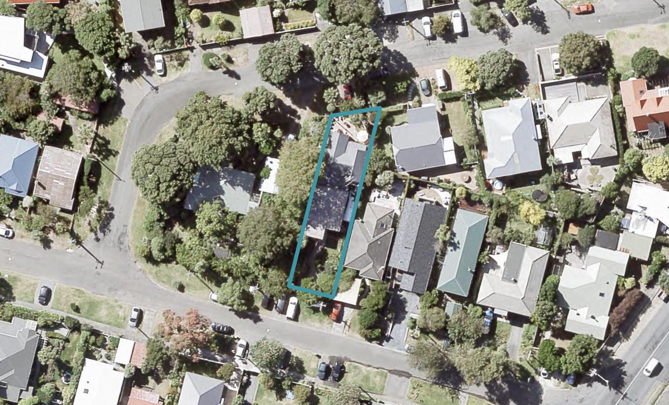 2/11 Puriri Street, Eastbourne, Lower Hutt - Carousel 1