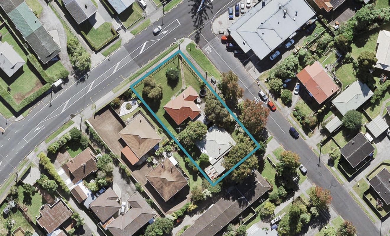 1B Willerton Avenue, New Lynn, Auckland - Carousel 1