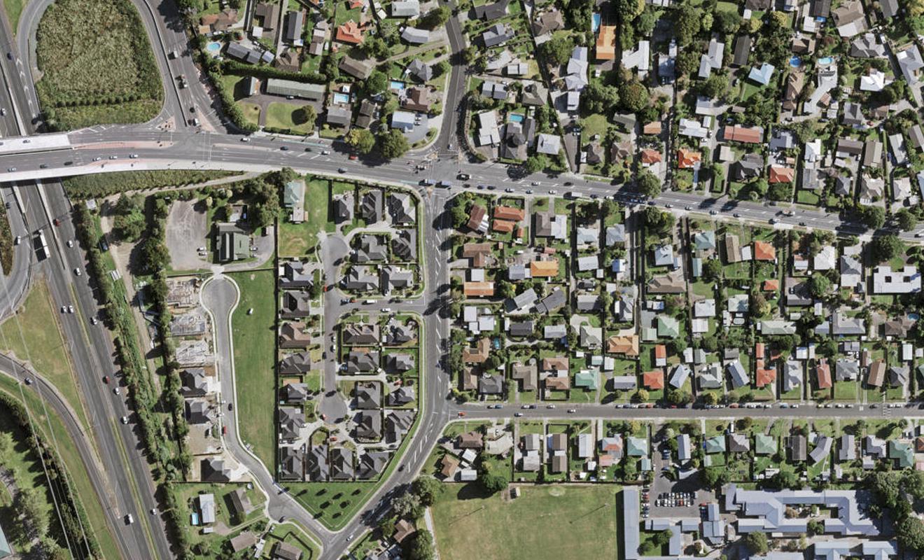 6 Chichester Drive, Rosehill, Papakura - Carousel 1