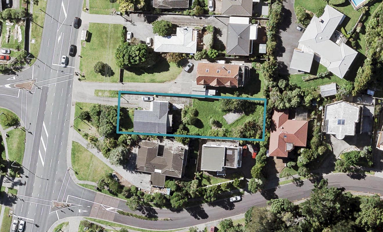 711 East Coast Road, Browns Bay, Auckland - Carousel 1