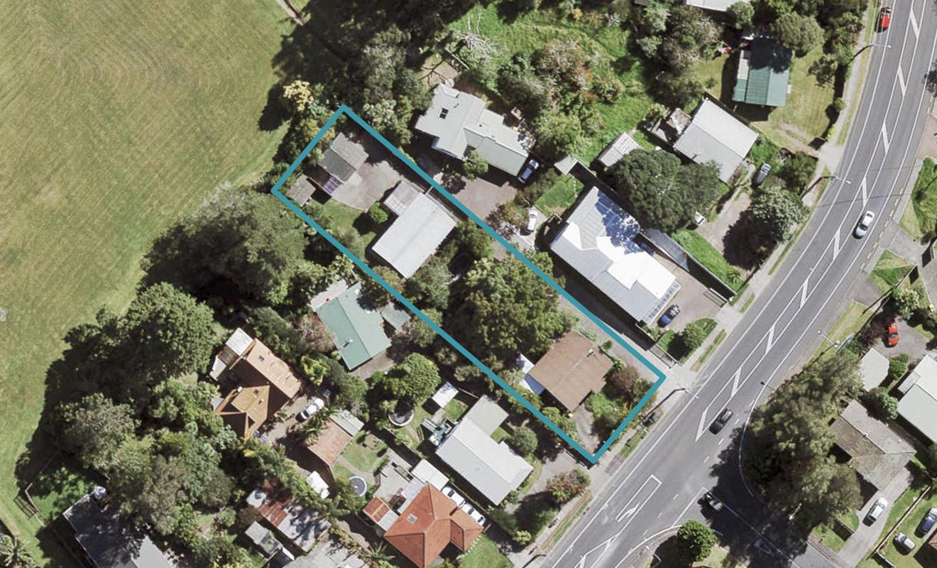 31 Forest Hill Road, Henderson, Auckland - Carousel 1
