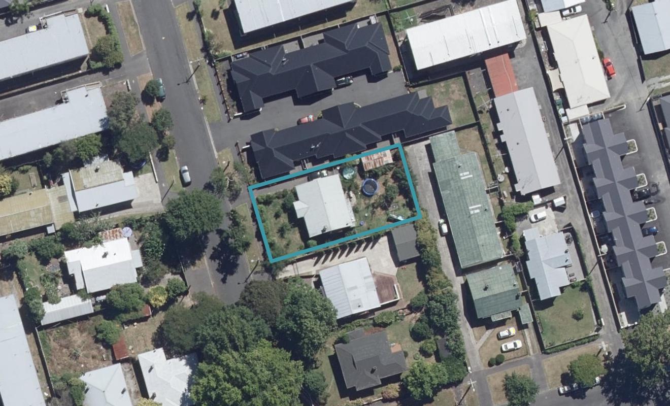 86 Firth Street, Hamilton East, Hamilton - Carousel 1