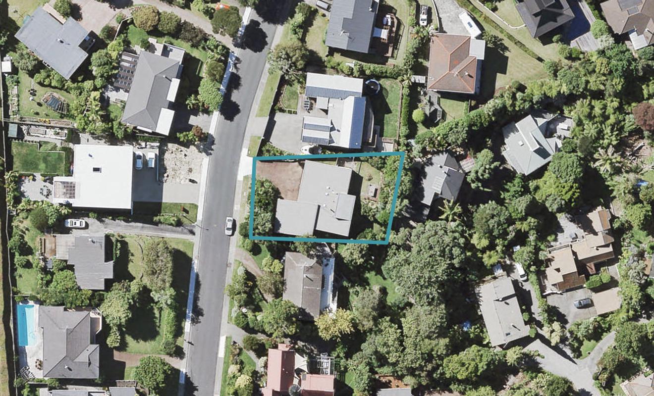 8 St Ives Terrace, Mairangi Bay, Auckland - Carousel 1
