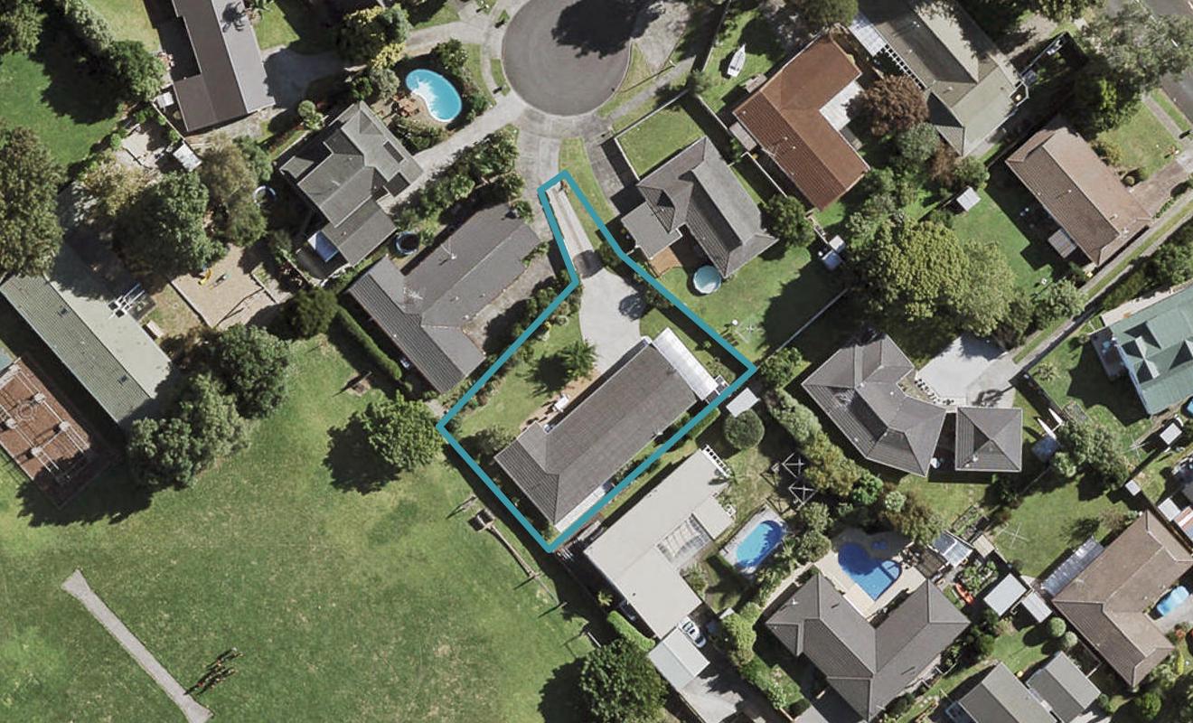 8 Gulliver Place, Conifer Grove, Takanini - Carousel 1