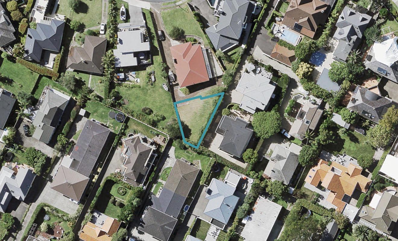 2D Arthur Crescent, Hauraki, Auckland - Carousel 1