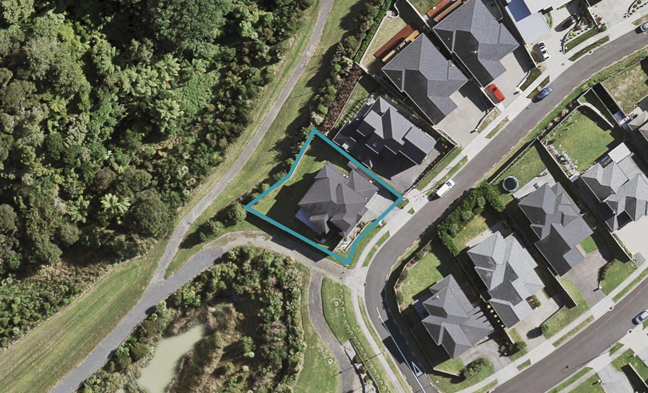 8 Marwan Crescent, The Gardens, Auckland - Carousel 1