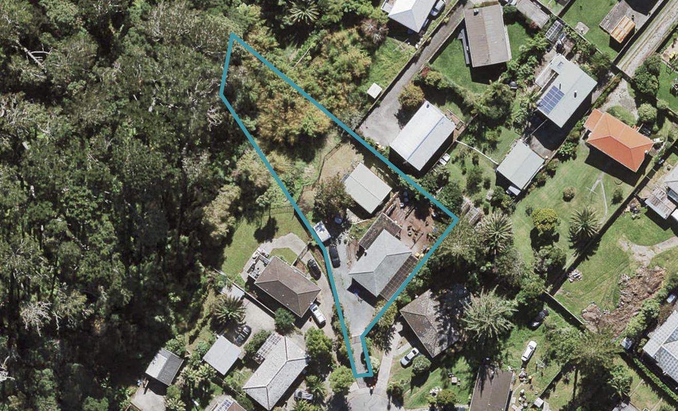 24 Barnfield Place, Glendene, Auckland - Carousel 1