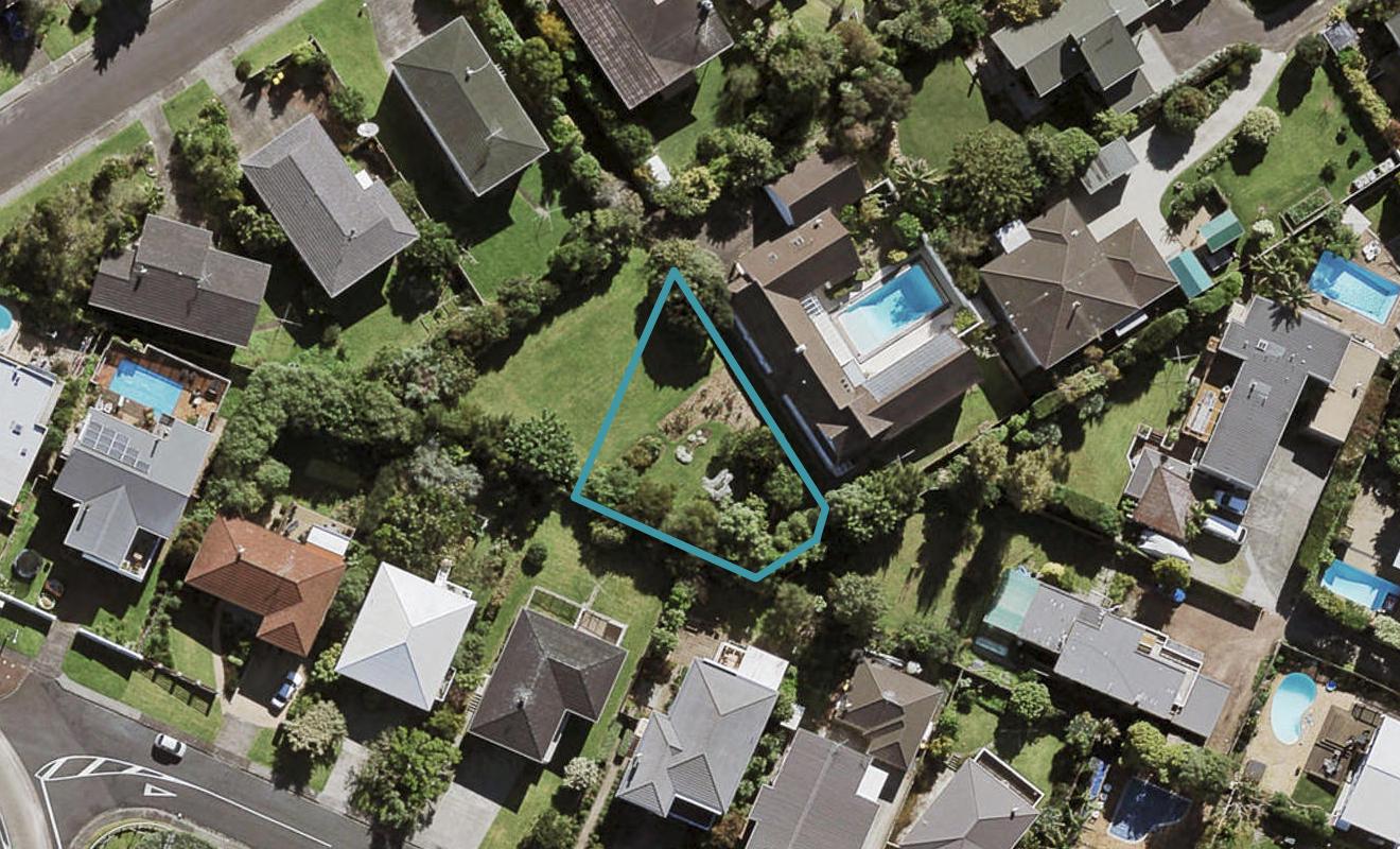 9A McBreen Avenue, Northcote, Auckland - Carousel 1