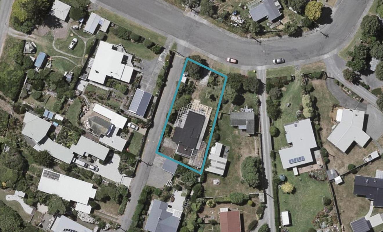 28 The Avenue, OTAKI BEACH, OTAKI - Carousel 1