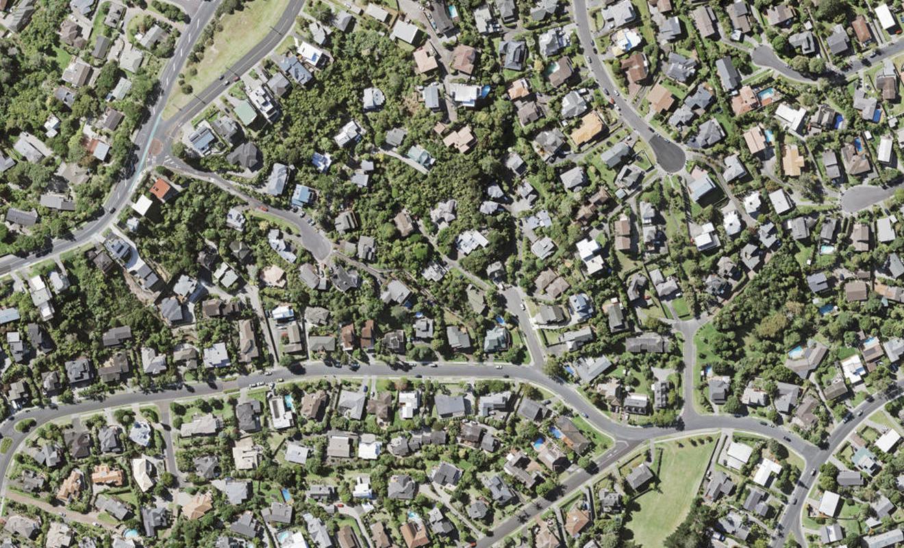 4 Stitchbird Close, Murrays Bay, Auckland - Carousel 1