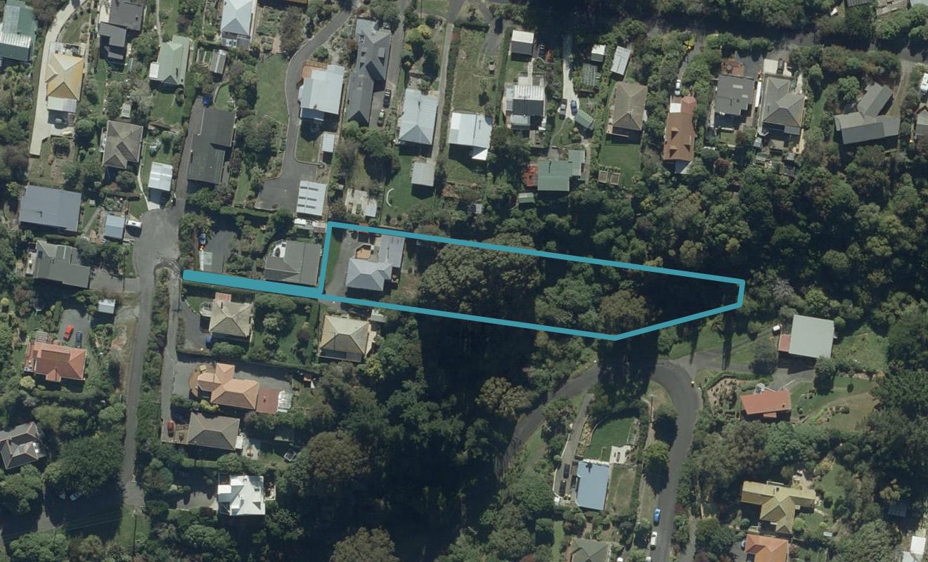 18A McLelland Street, Macandrew Bay, Dunedin - Carousel 1