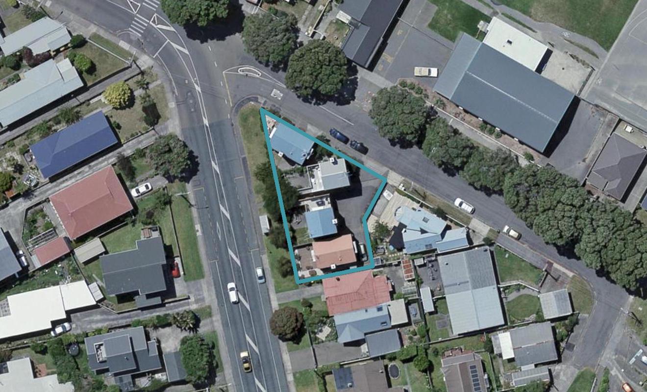 2/122 Miramar Avenue, Miramar, Wellington - Carousel 1