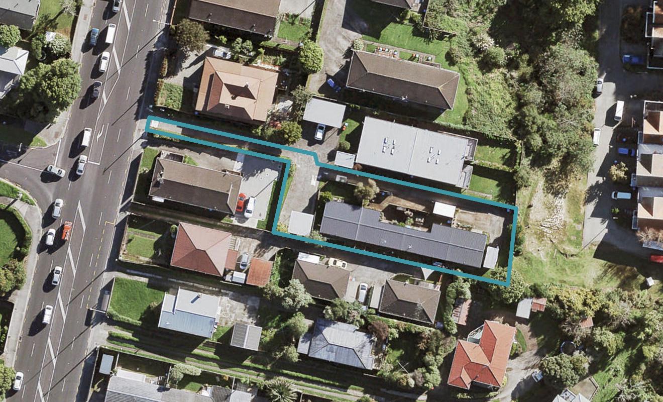 1578B Great North Road, Waterview, Auckland - Carousel 1