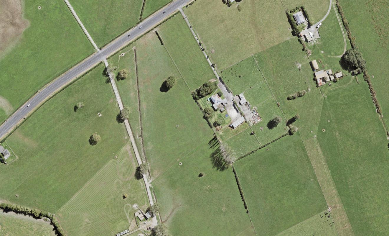 5 Pureirei Drive, CLEVEDON - Carousel 1