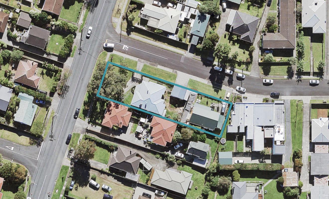 1 Tane Street, New Lynn, Auckland - Carousel 1