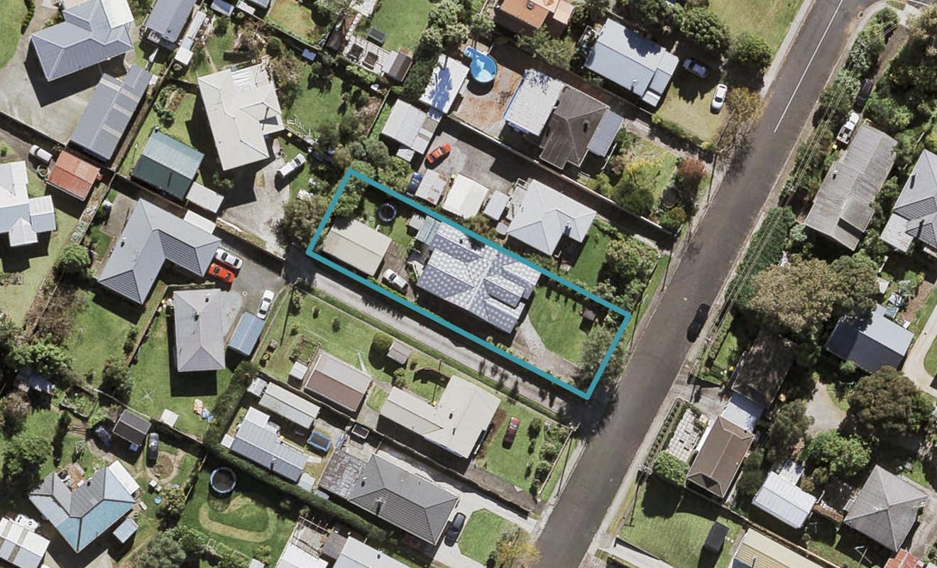9 Sullivan Avenue, Mangere Bridge, Auckland - Carousel 1