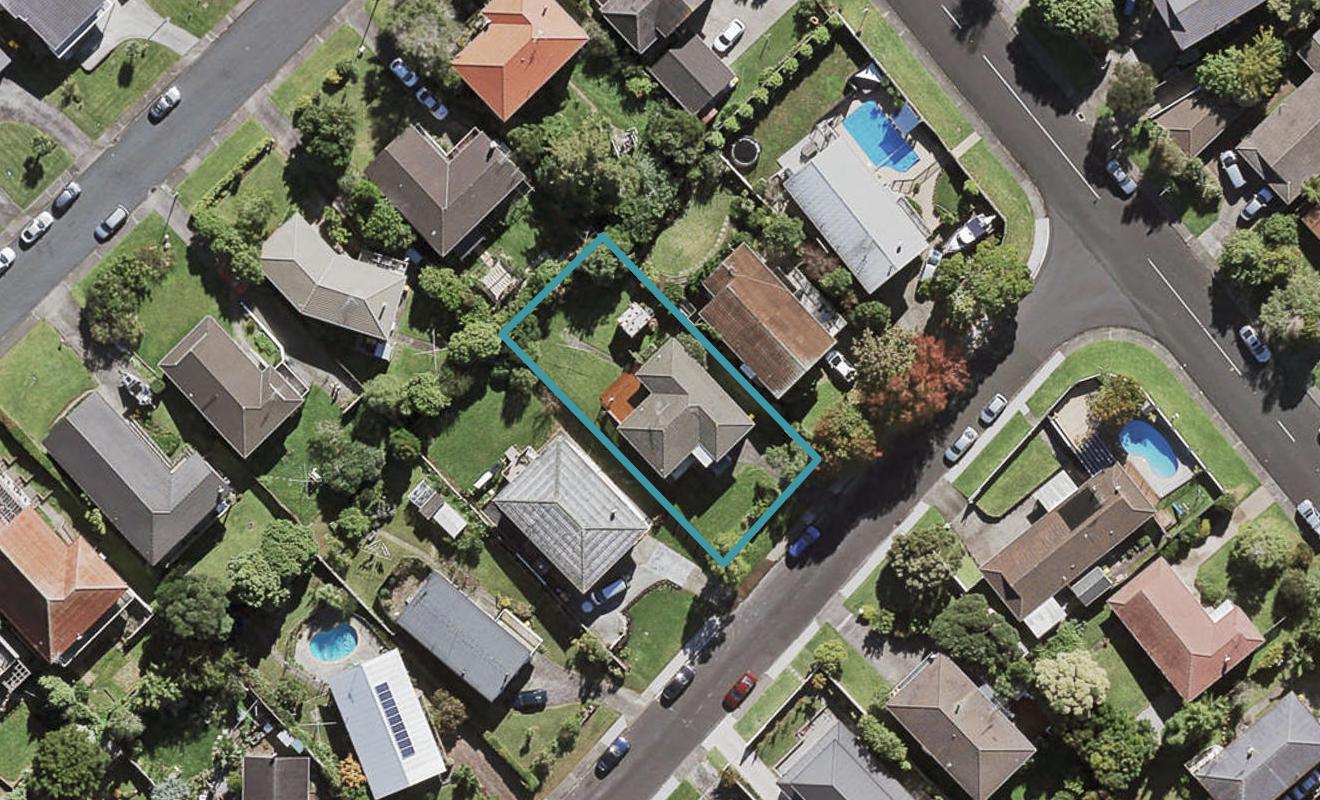 56 Compton Street, Hillcrest, Auckland - Carousel 1