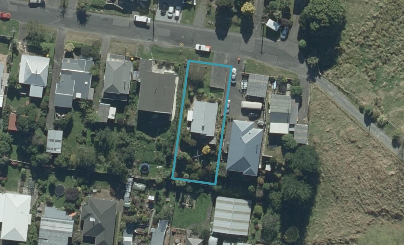 14 Dickson Street, Macandrew Bay, Dunedin - Carousel 1
