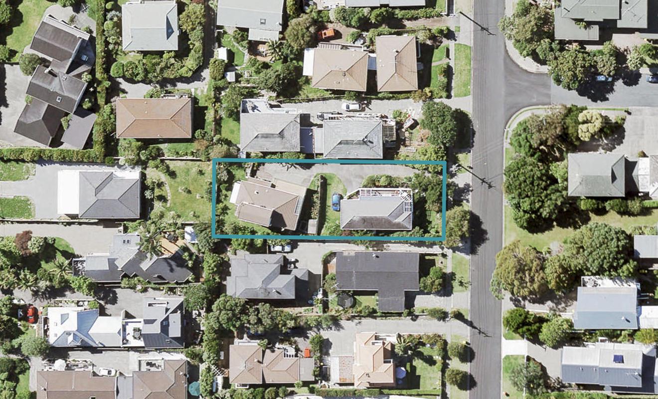 2/22 Rothesay Bay Road, Rothesay Bay, Auckland - Carousel 1