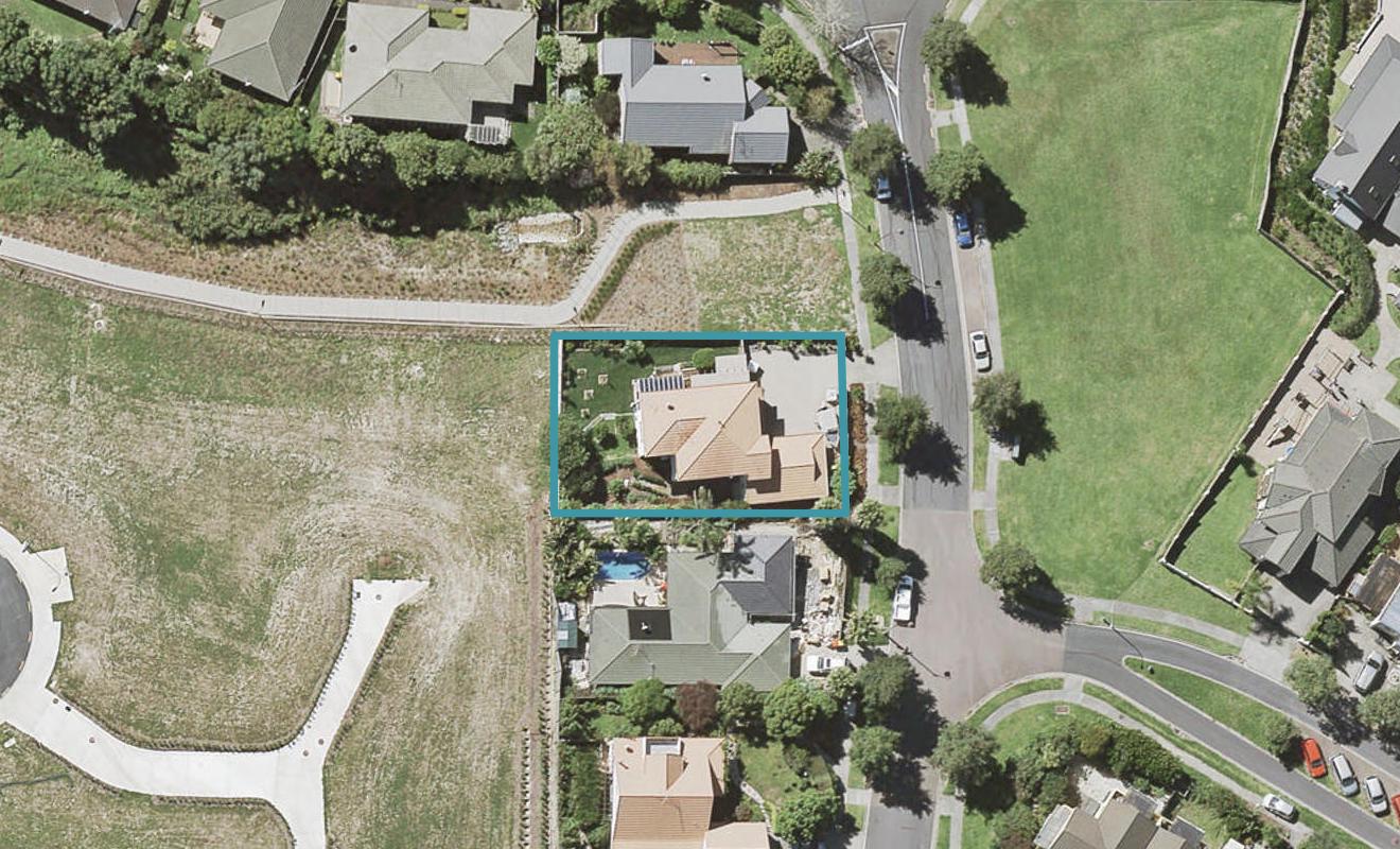 63 Fernhill Way, Oteha, Auckland - Carousel 1