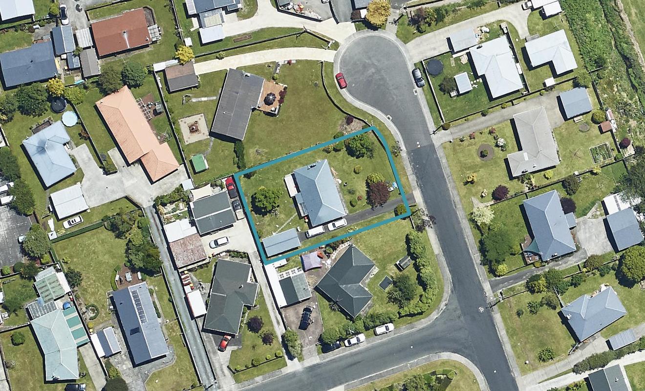 16 Logan Street, Fairy Springs, Rotorua - Carousel 1