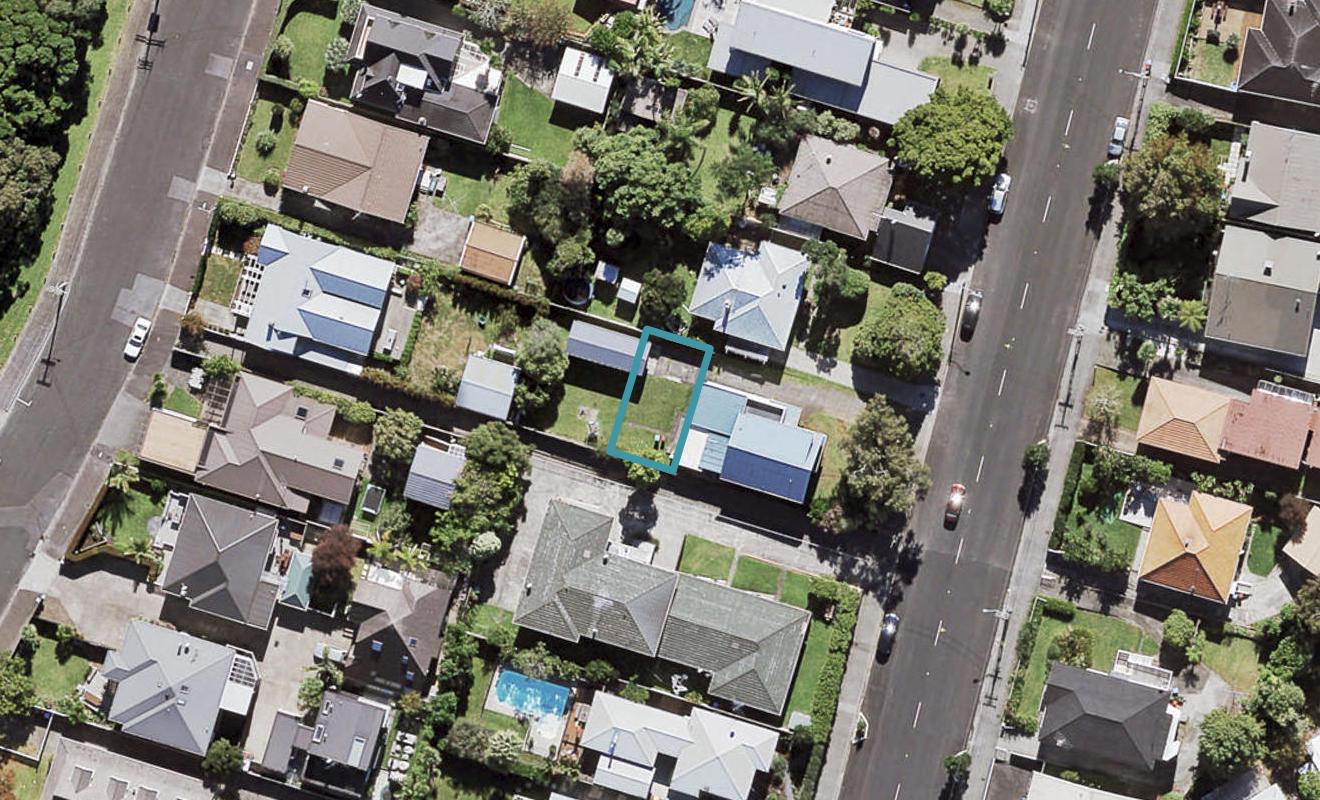 430C Point Chevalier Road, Point Chevalier, Auckland - Carousel 1