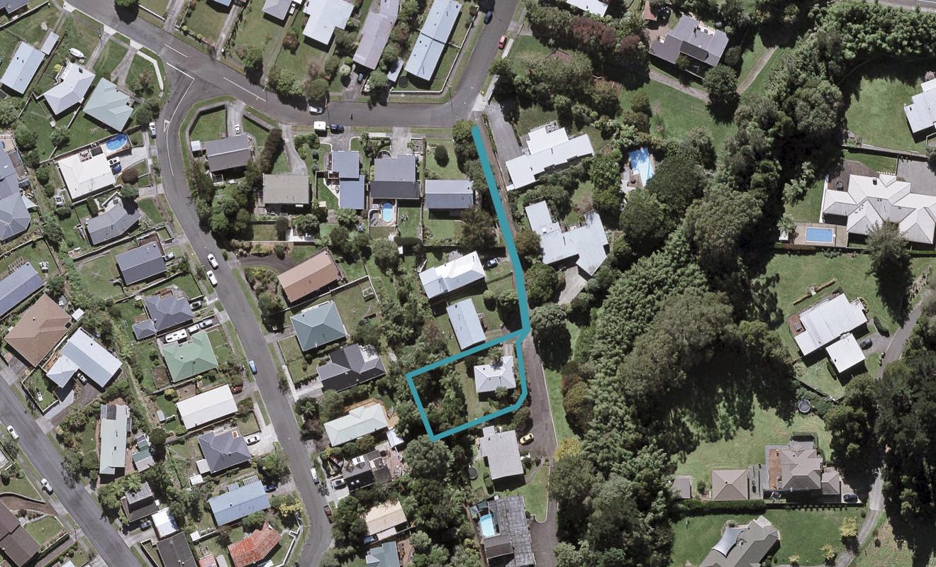 5E Bromley Place, Westown, New Plymouth - Carousel 1