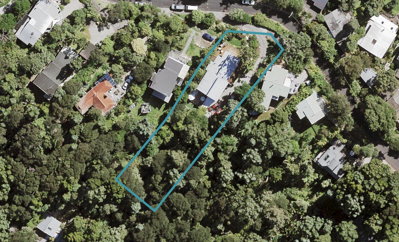 17 Opou Road, Titirangi, Auckland - Carousel 1