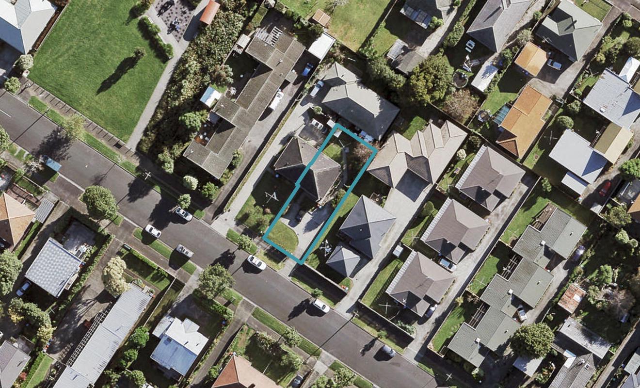 37 Alford Street, Waterview, Auckland - Carousel 1