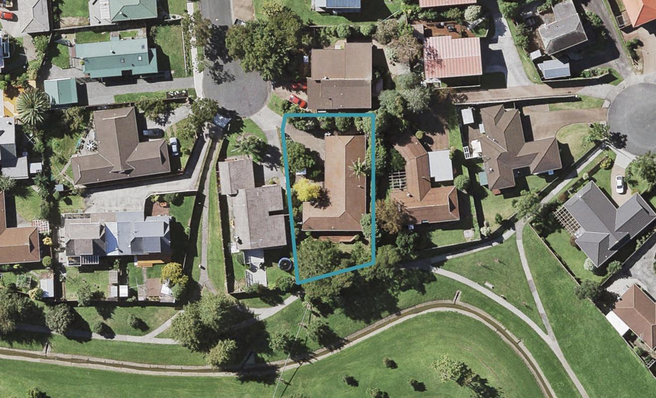 24 Parramatta Place, Botany Downs, Auckland - Carousel 1