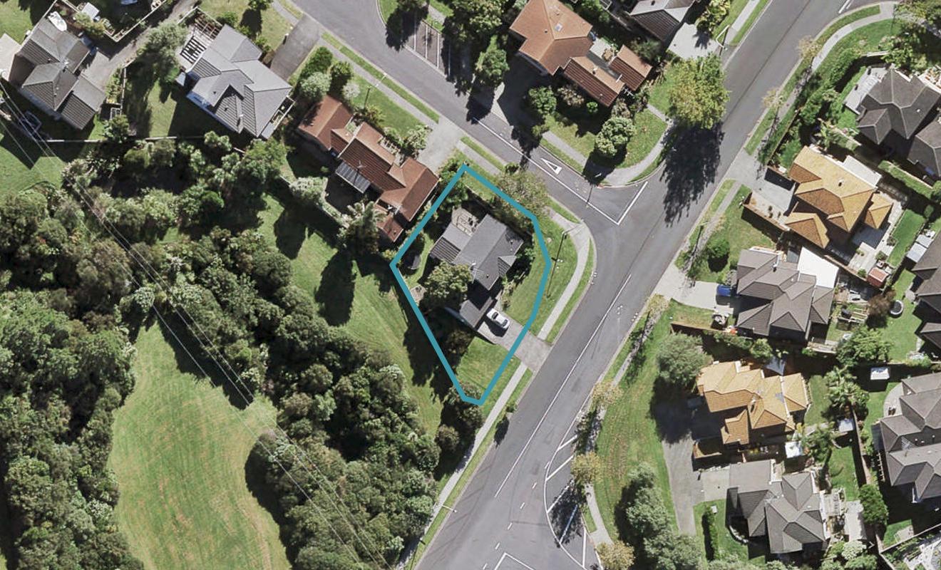 2 Maryann Place, Greenhithe, Auckland - Carousel 1