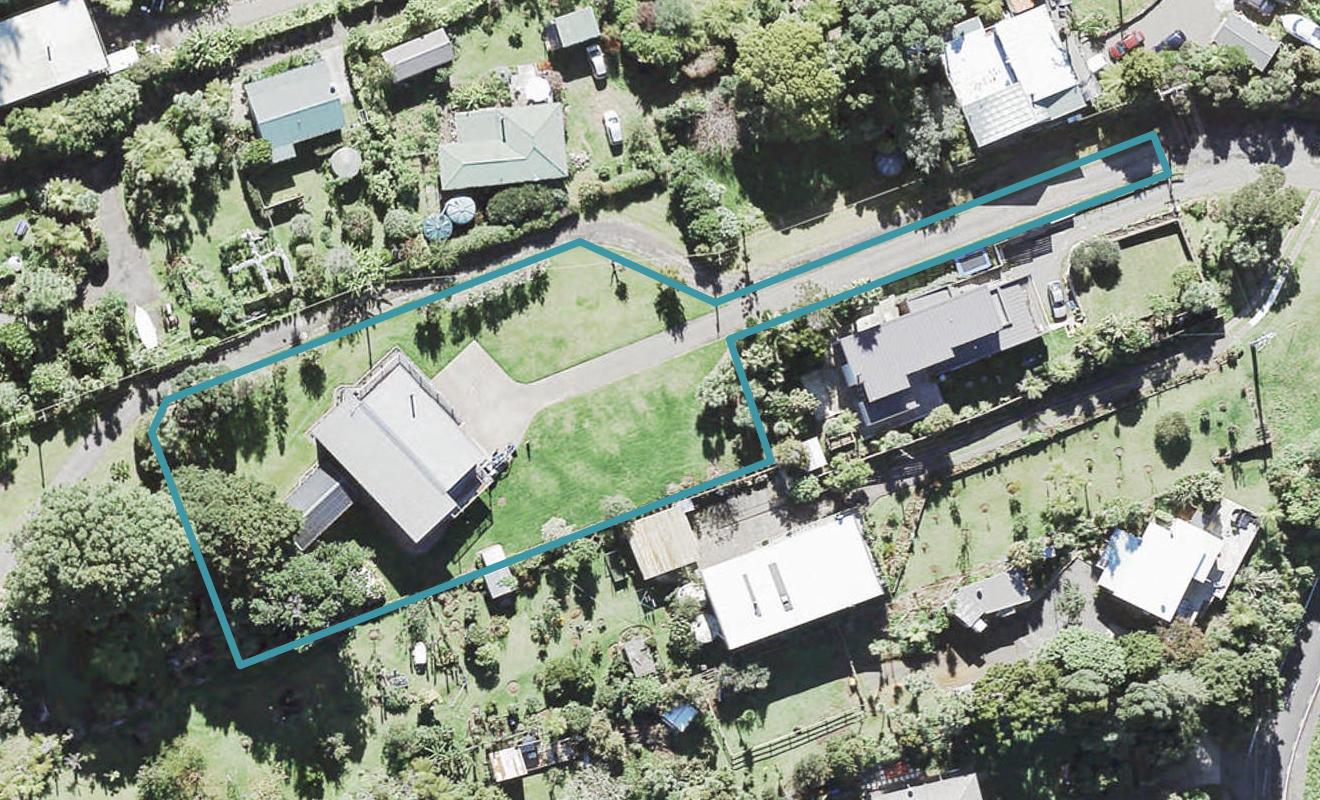 83 Cornwallis Road, Cornwallis, Auckland - Carousel 1