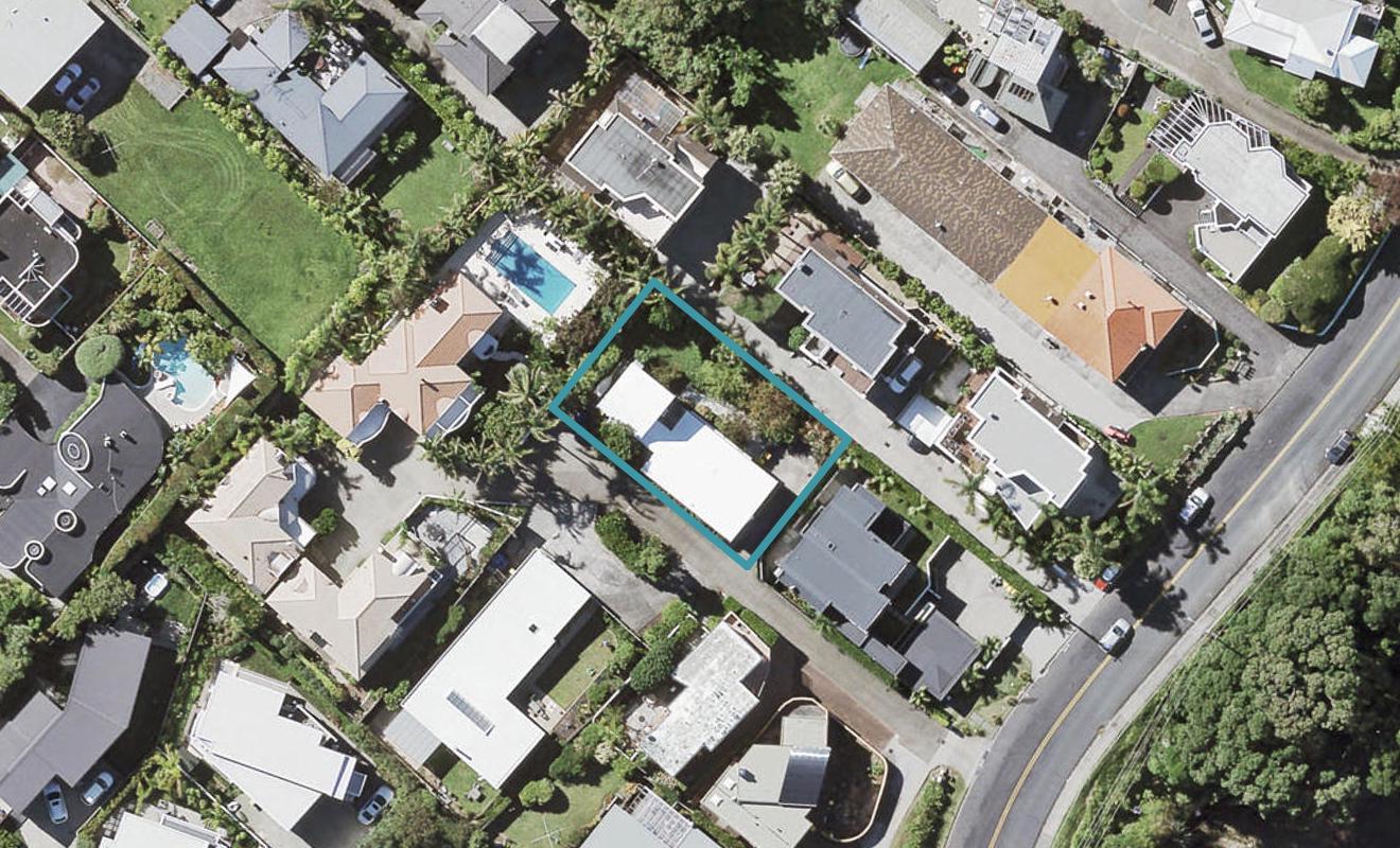 12A Beach Road, Castor Bay, Auckland - Carousel 1