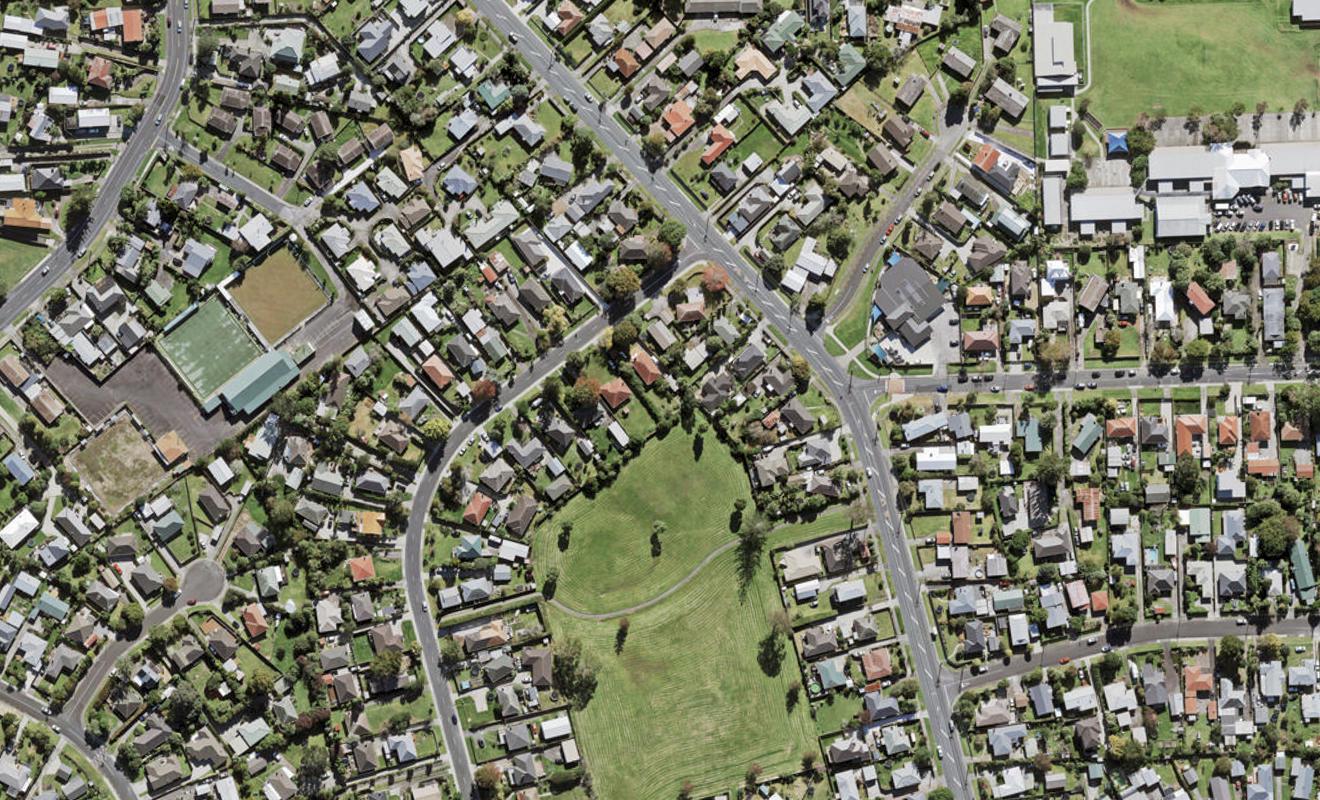 99A Kervil Avenue, Te Atatu Peninsula, Auckland - Carousel 1