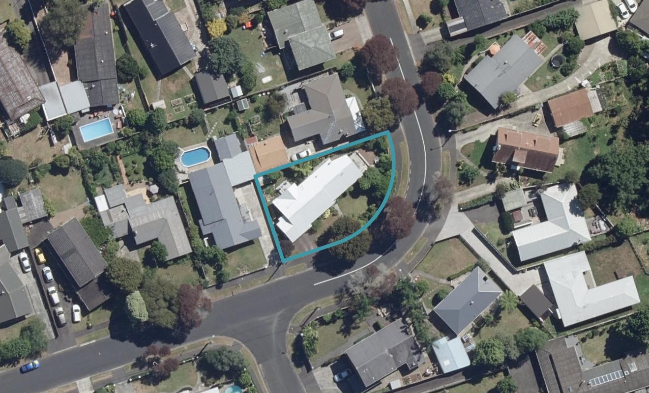 45 Pulham Crescent, Queenwood, Hamilton - Carousel 1