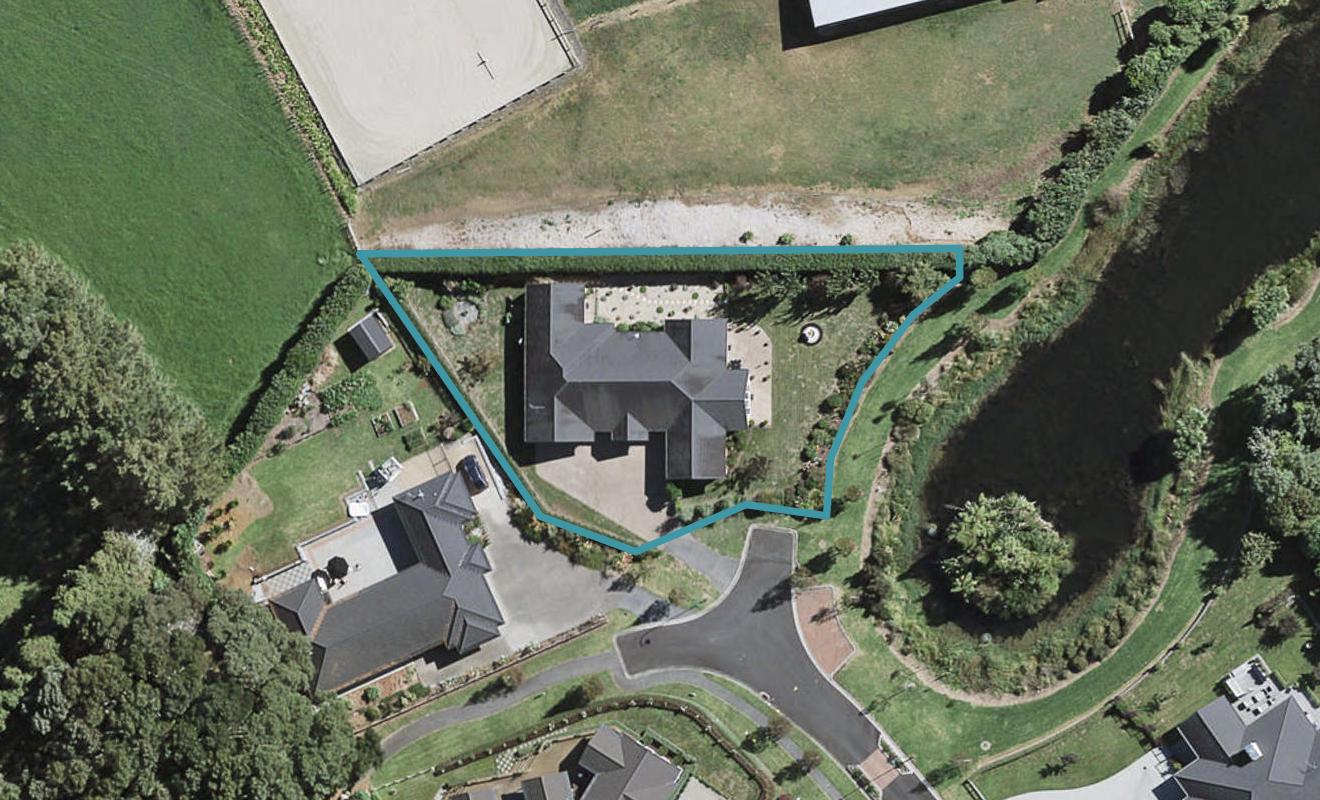 8 Mahoe Glade, Patumahoe, Pukekohe - Carousel 1