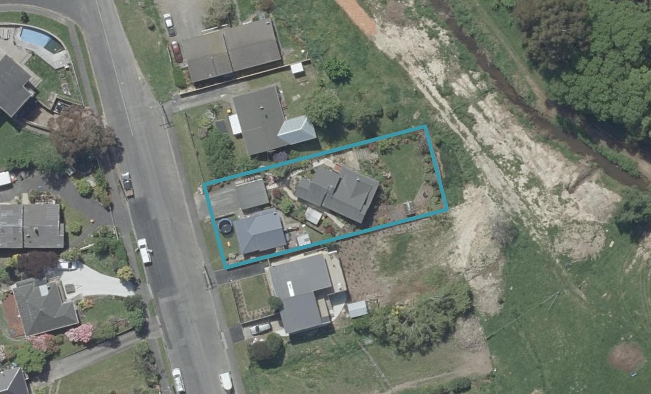 22A Flower Street, Fairfield, Dunedin - Carousel 1