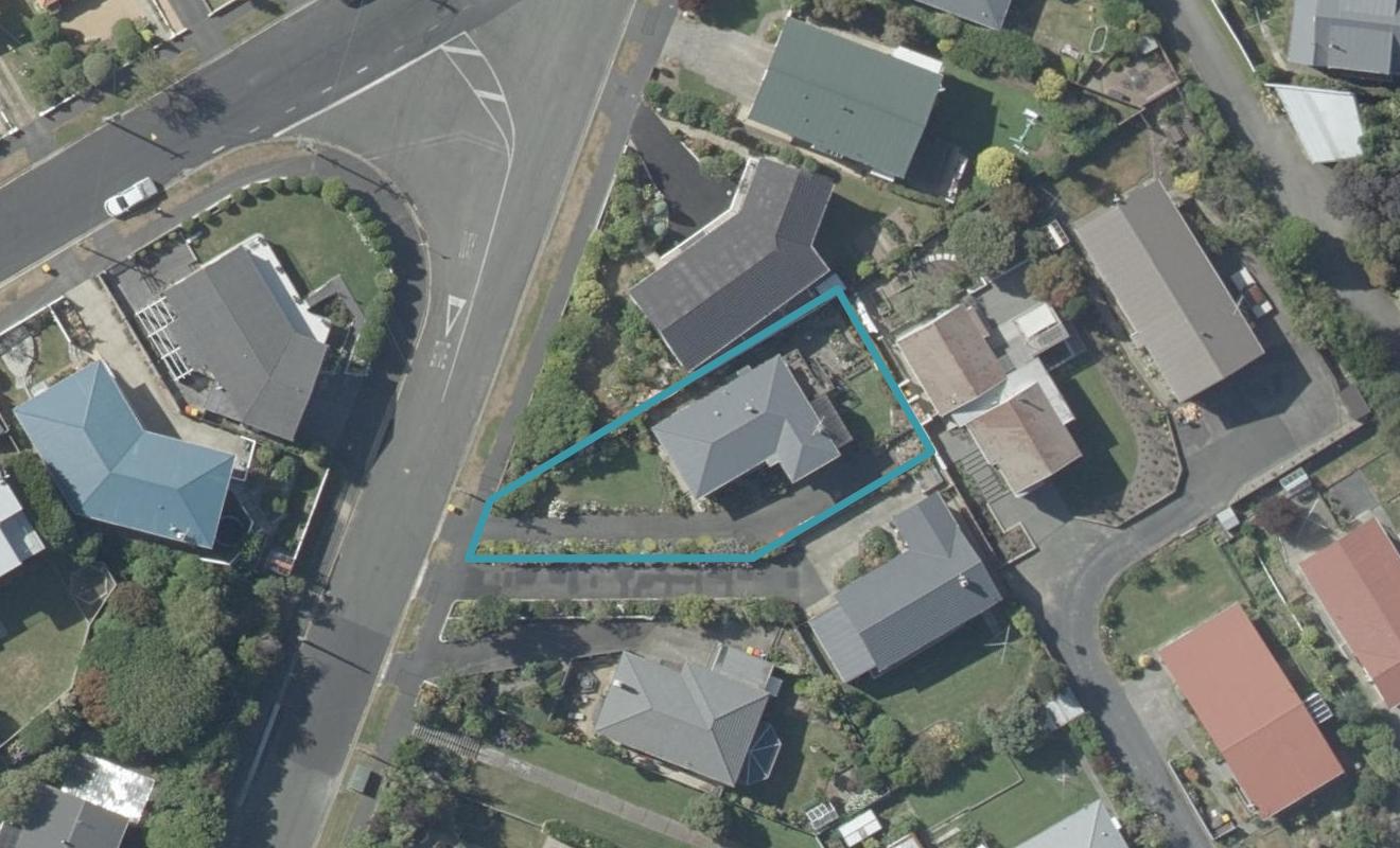 3 Seaview Terrace, Kew, Dunedin - Carousel 1