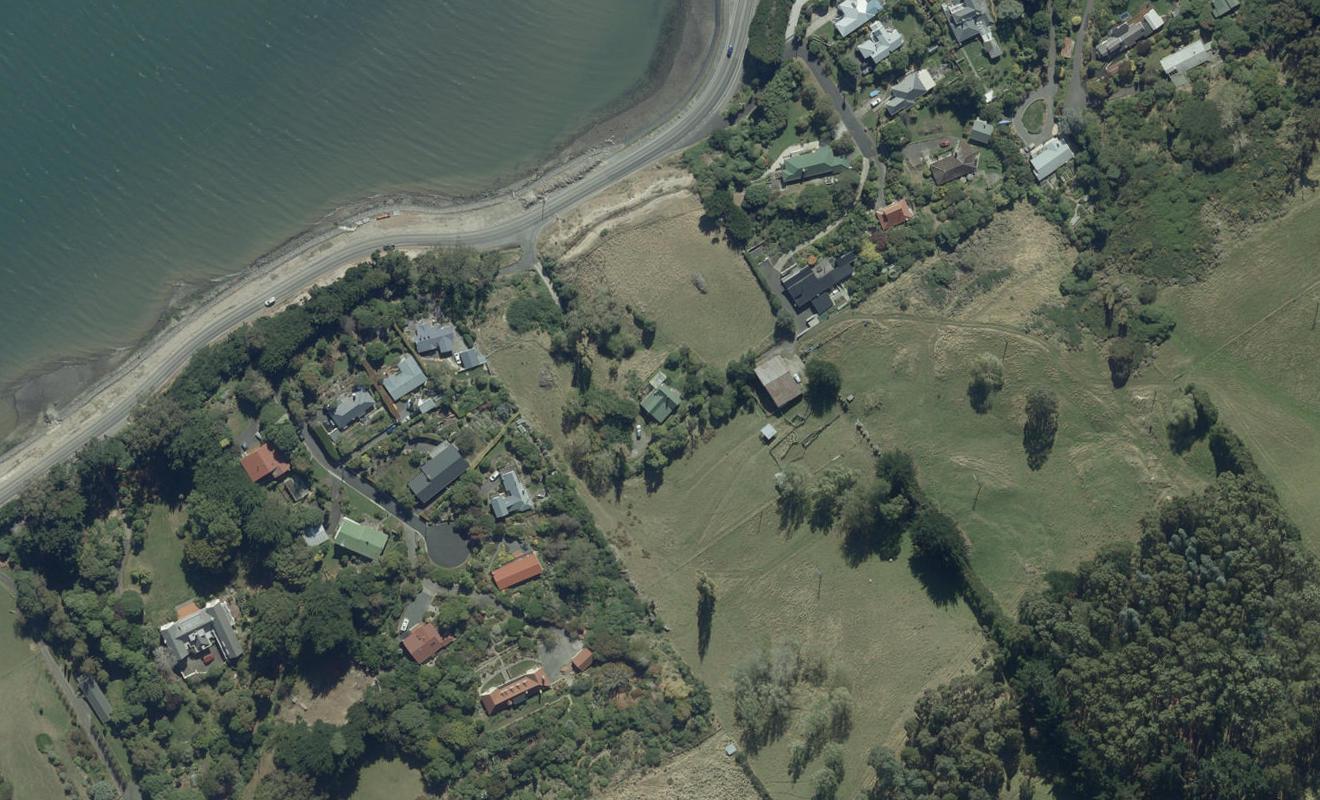 404 Portobello Road, Macandrew Bay, Dunedin - Carousel 1